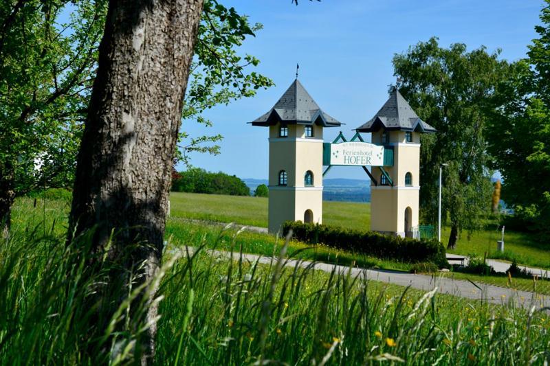 Ferienhotel Hofer Superior Strass im Attergau Exterior photo